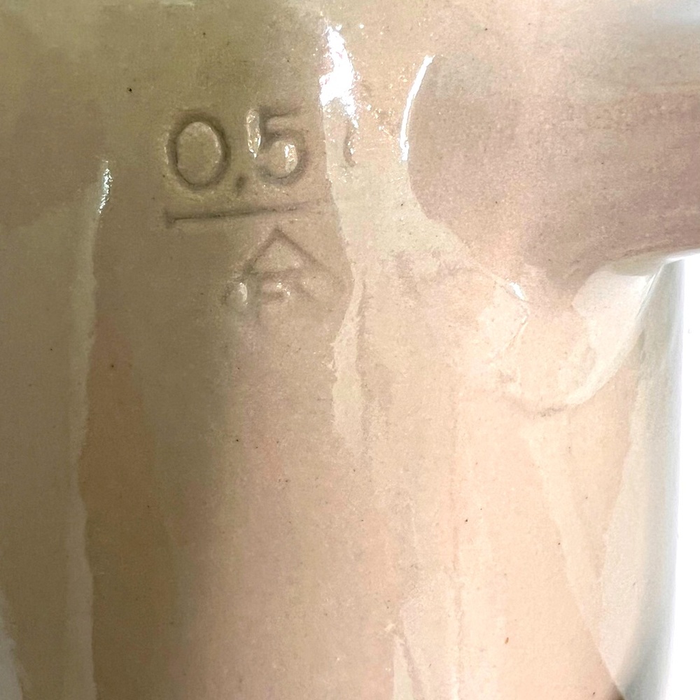 Augustiner Braustubl-Mullen Salzburg 0.5 Liter Stoneware Beer Mug - Picture 3 of 4